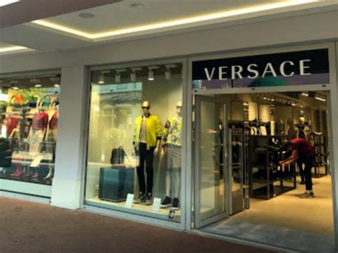 outlet roermond versace|Versace .